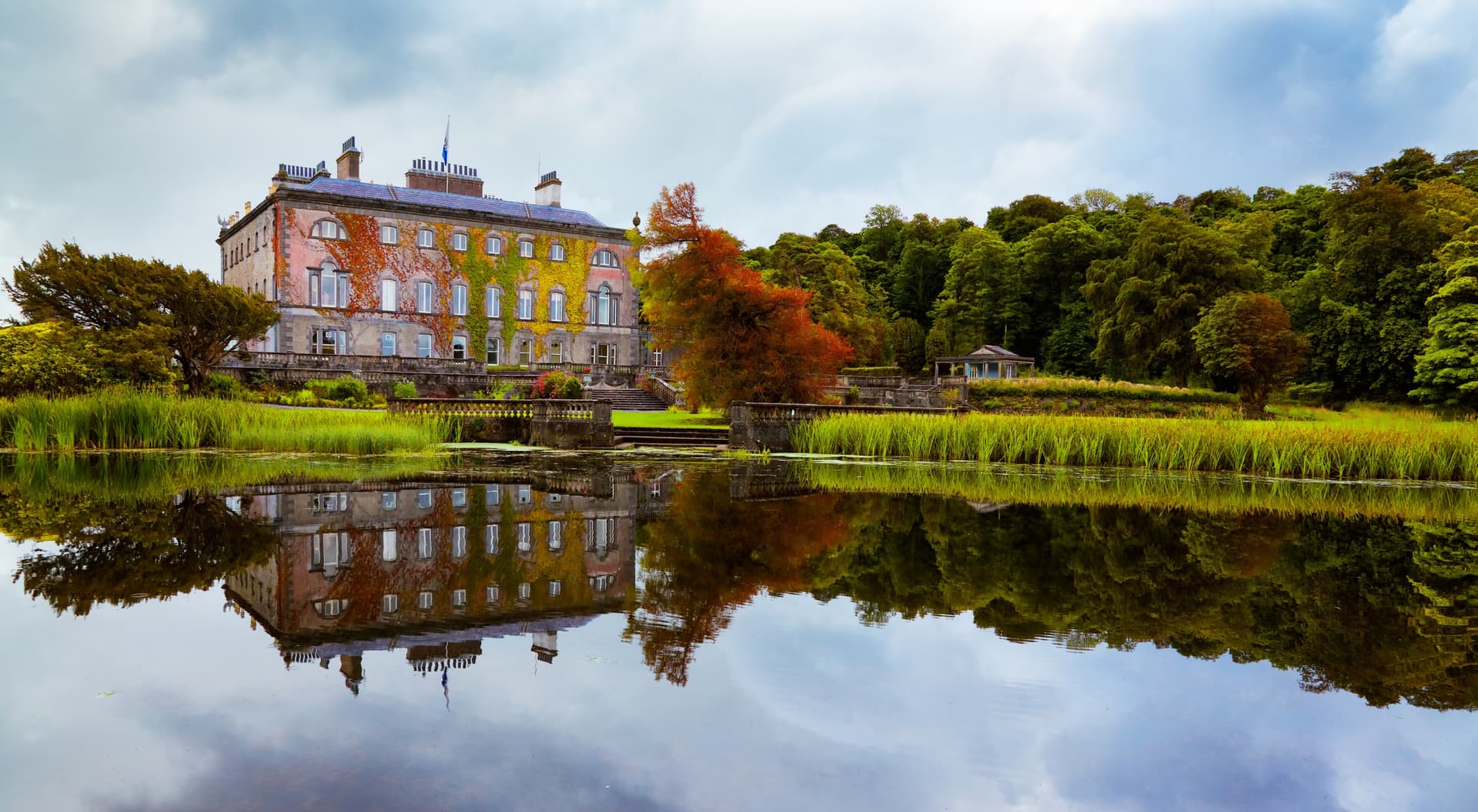 maison westport irlande c gabriela insuratelu shutterstock 97021640